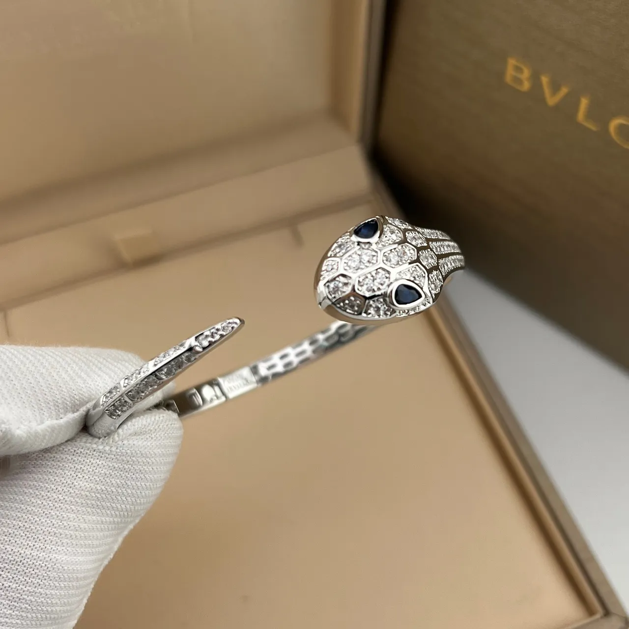 Bvlgari Serpenti Snake-Head Pavé Diamond Cuff Bracelets 7