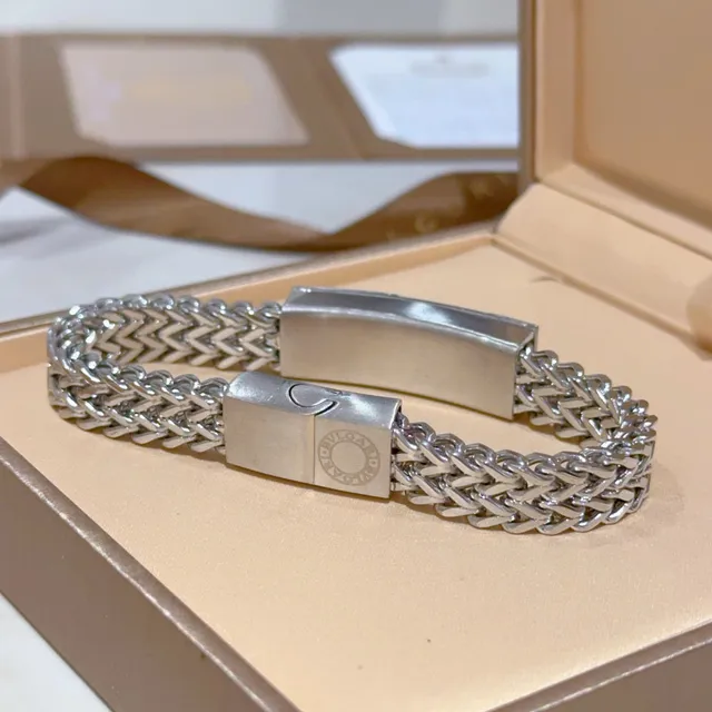 Bvlgari 银色 编织 锯齿链 中央雕刻花板 手链 3