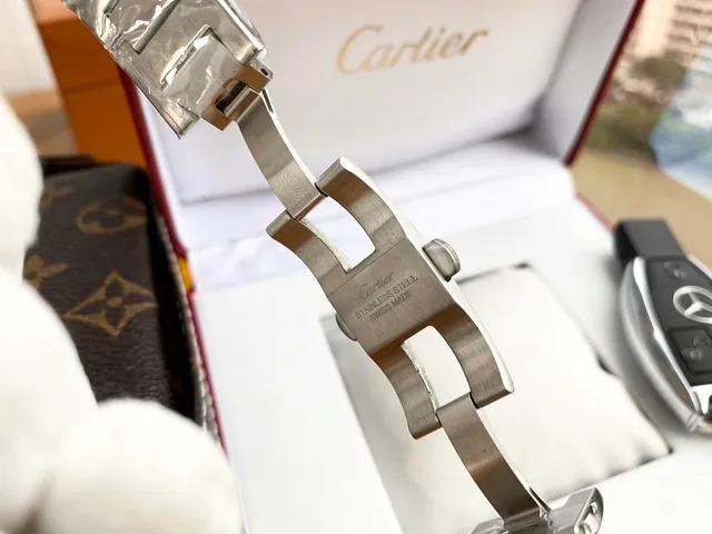Cartier Ballon Bleu Silver Blue Round Stainless Steel Case Integrated Link Bracelet Mechanical Watch 2