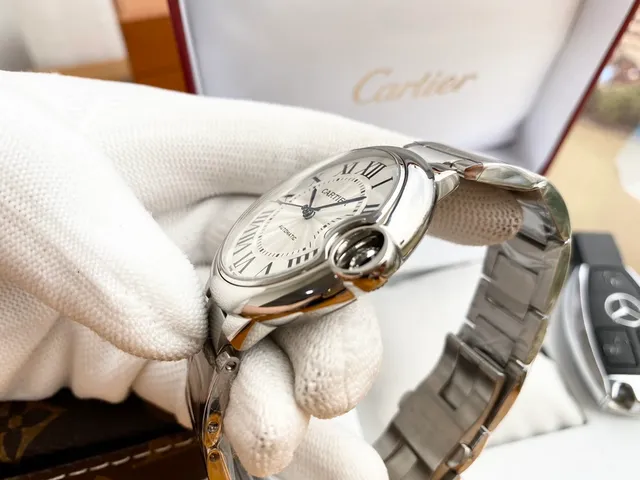 Cartier Ballon Bleu Silver Blue Round Stainless Steel Case Integrated Link Bracelet Mechanical Watch 4