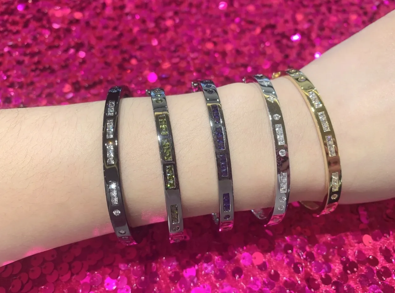 Cartier Juste un Clou 黑化金属通道镶嵌宝石手链 2