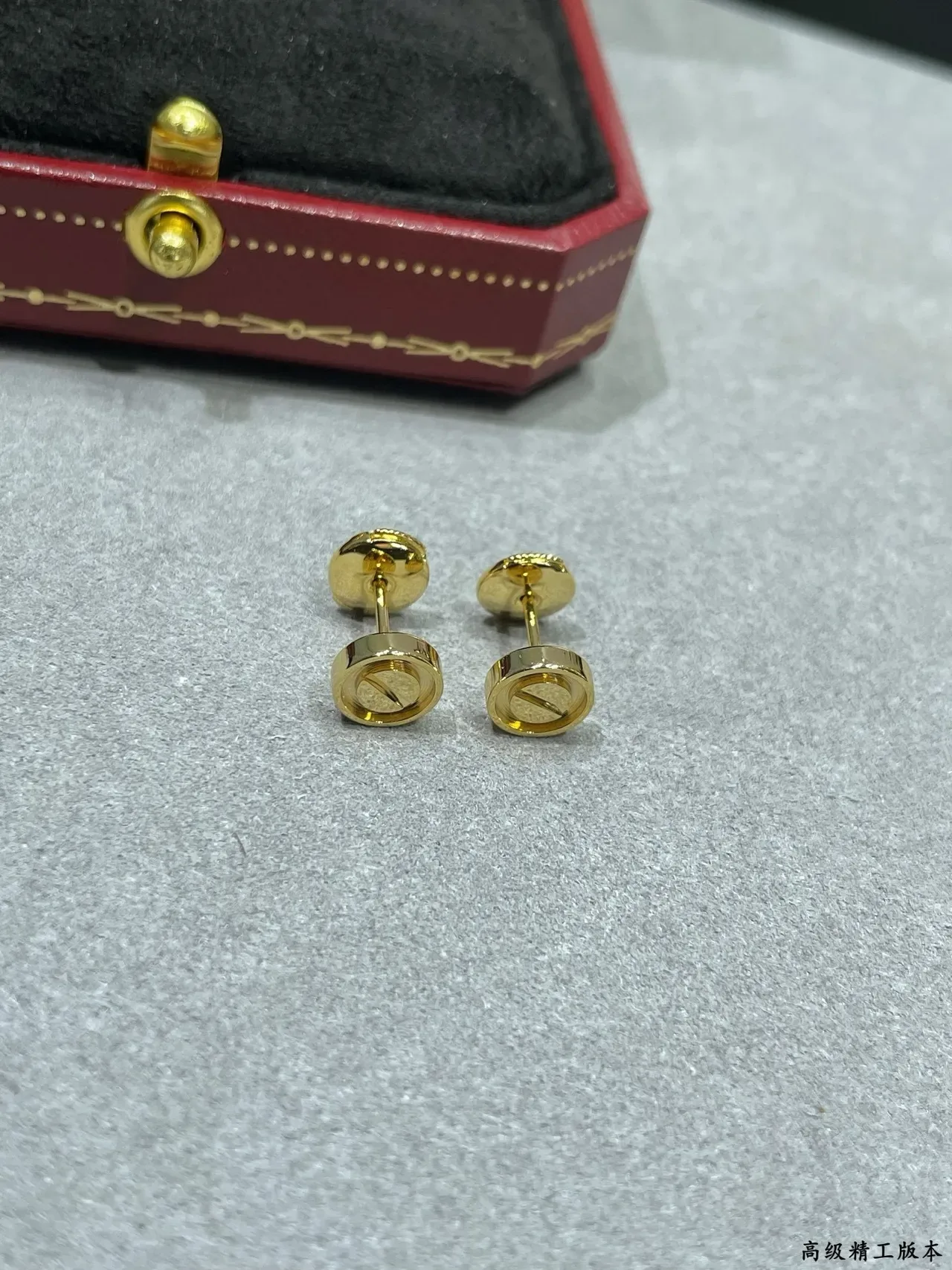Cartier Juste un Clou গোল্ড টোন গোলাকার স্টাড ইয়ারিংস 4