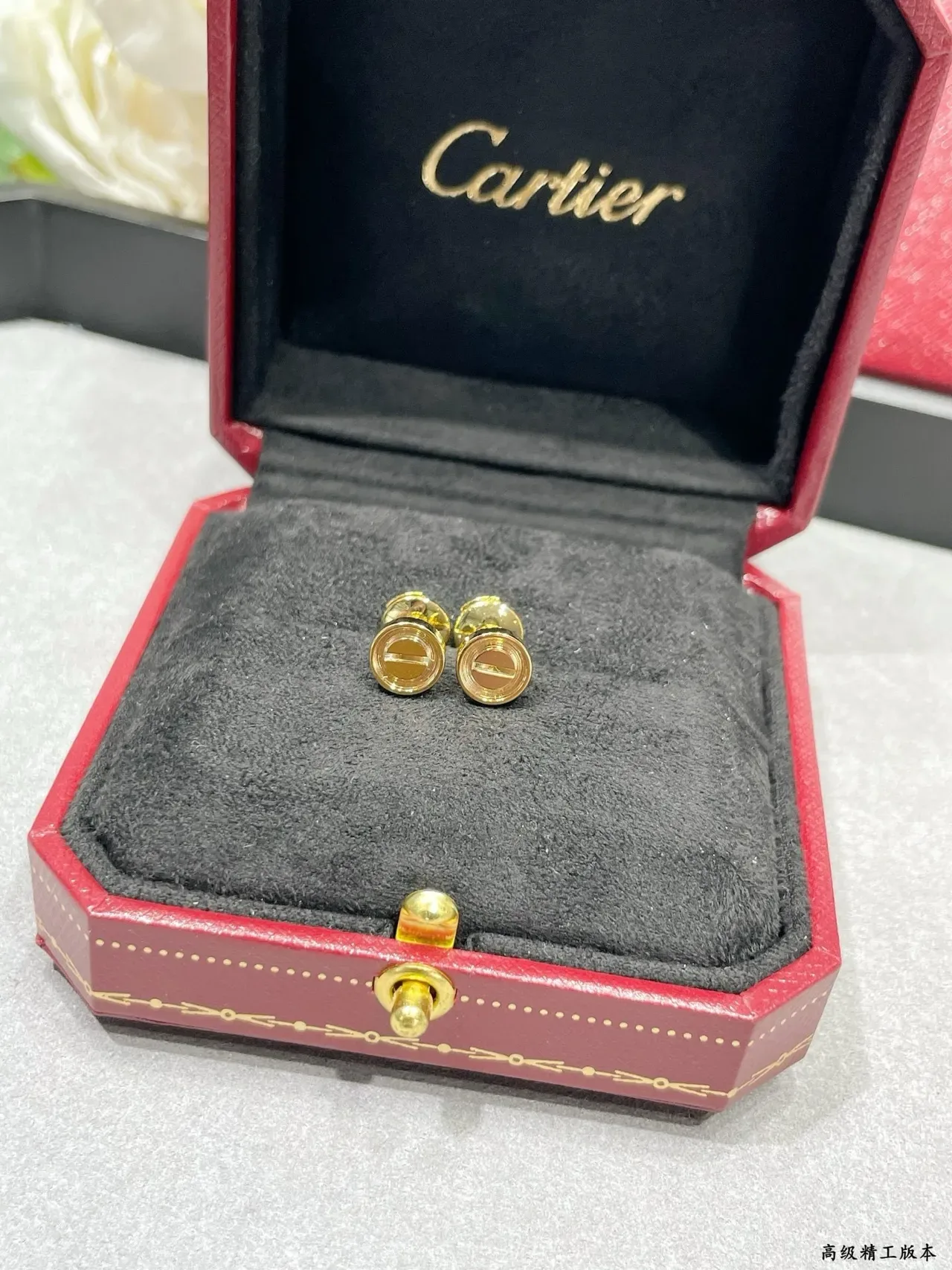 Cartier Juste un Clou গোল্ড টোন গোলাকার স্টাড ইয়ারিংস 7