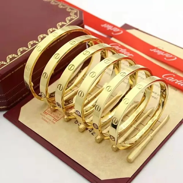 Cartier Love Bracelet 玫瑰金 单宝石 刚性铰链手链 3