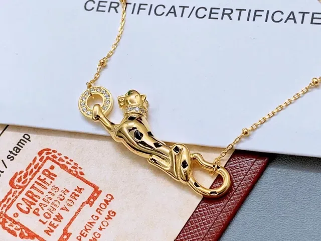 Cartier Panthère ক্রাউচিং প্যান্থার পেন্ডেন্ট নেকলেস 2