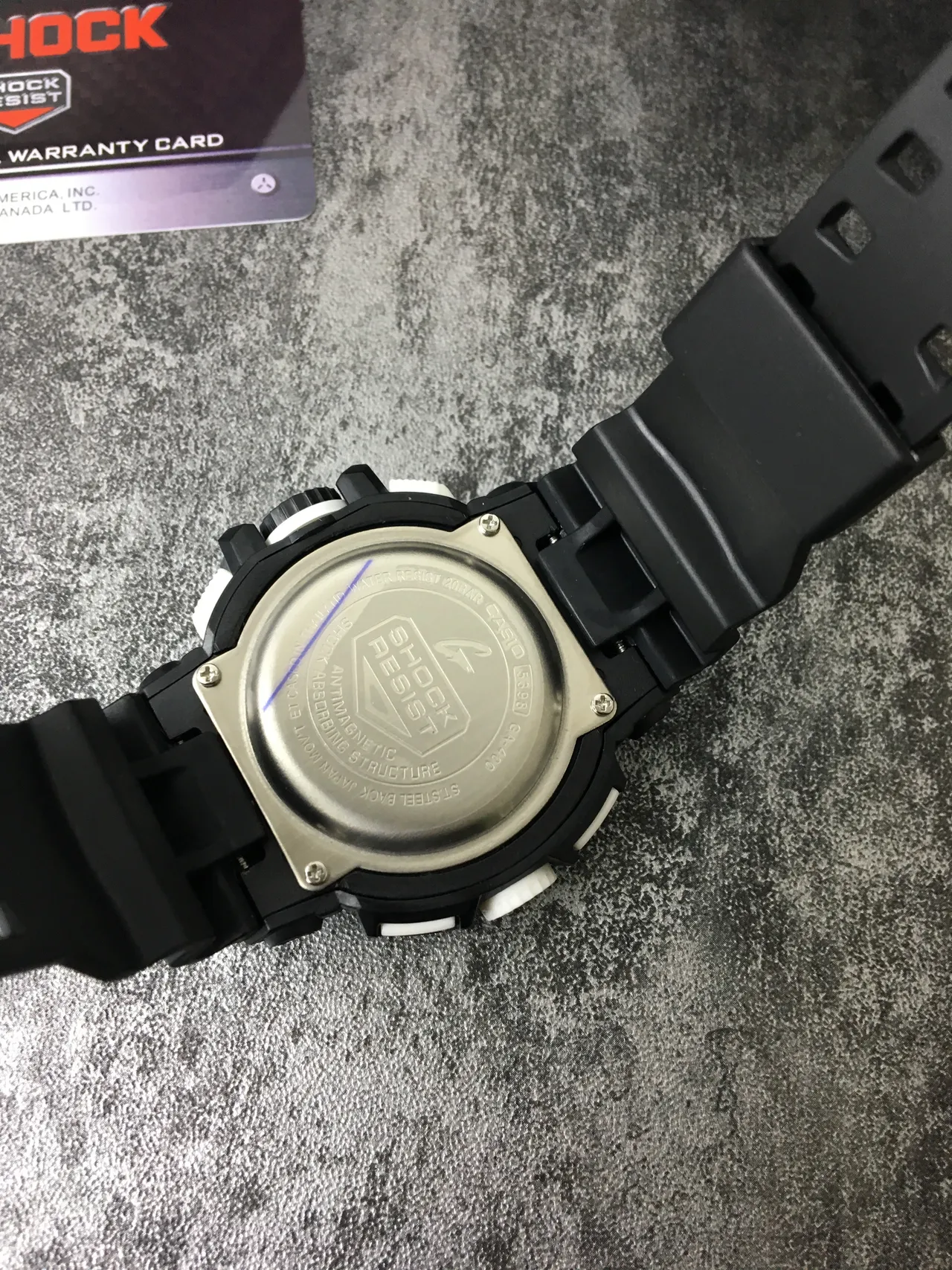 Casio 黑白模拟数字混合多层防护表圈手表 4