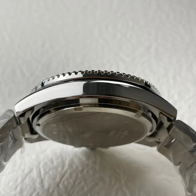 Casio 潜水风格蓝银色表盘陶瓷表圈手表 3