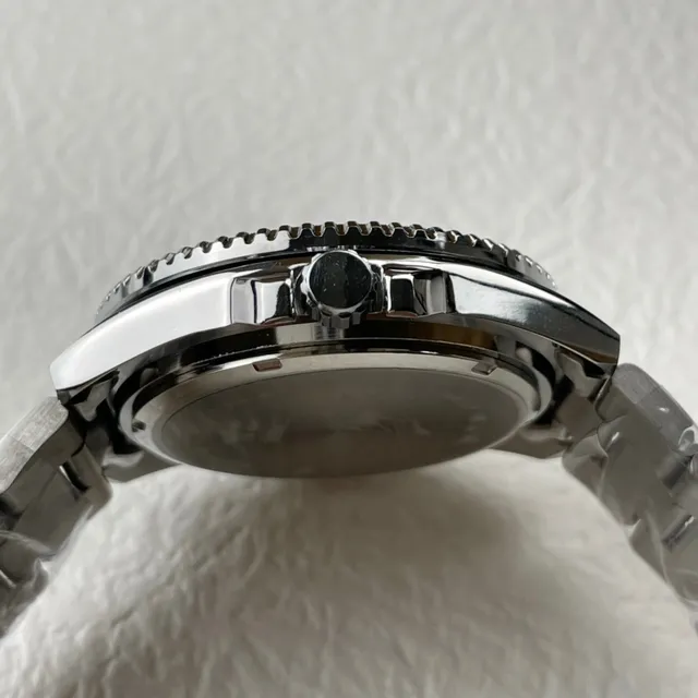Casio 潜水风格蓝银色表盘陶瓷表圈手表 7