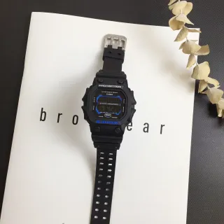 Casio G-Shock DW-5600 Noir Bleu Boîtier Carré Robuste Rétroéclairage LED Montre