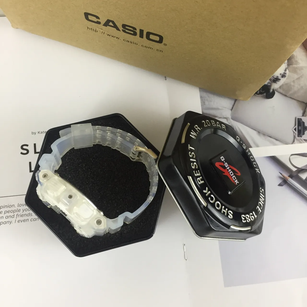 Casio G-Shock GA-110 半透明白色模拟-数字运动手表 2