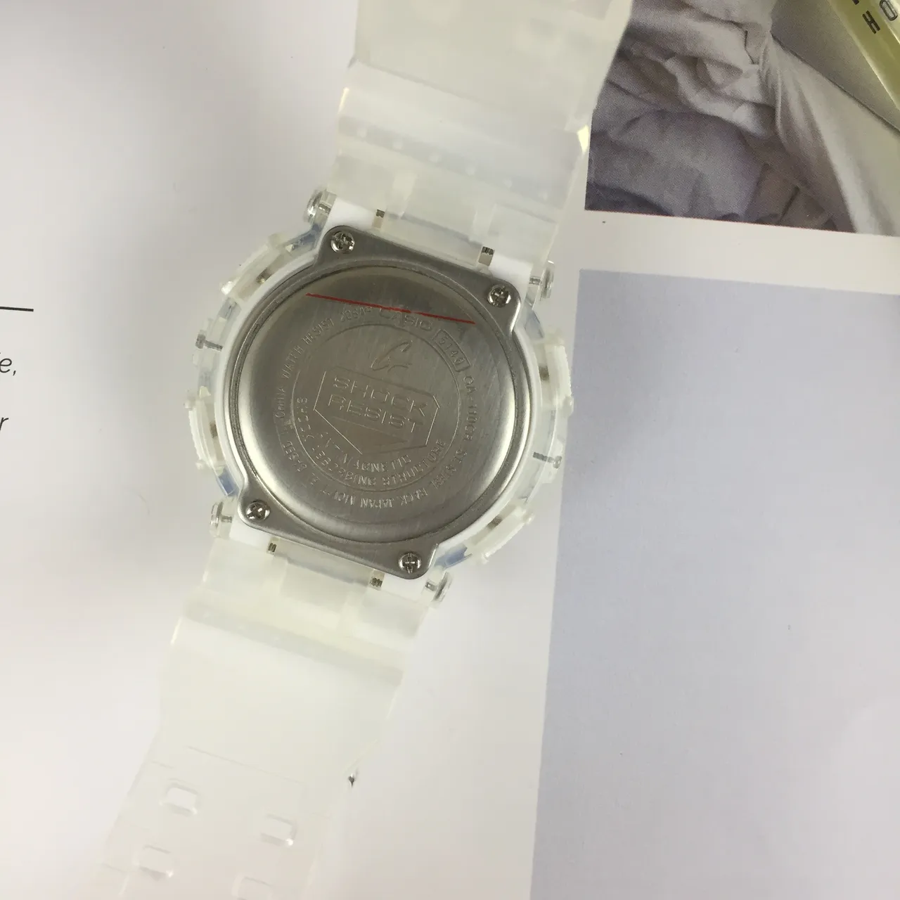 Casio G-Shock GA-110 半透明白色模拟-数字运动手表 3