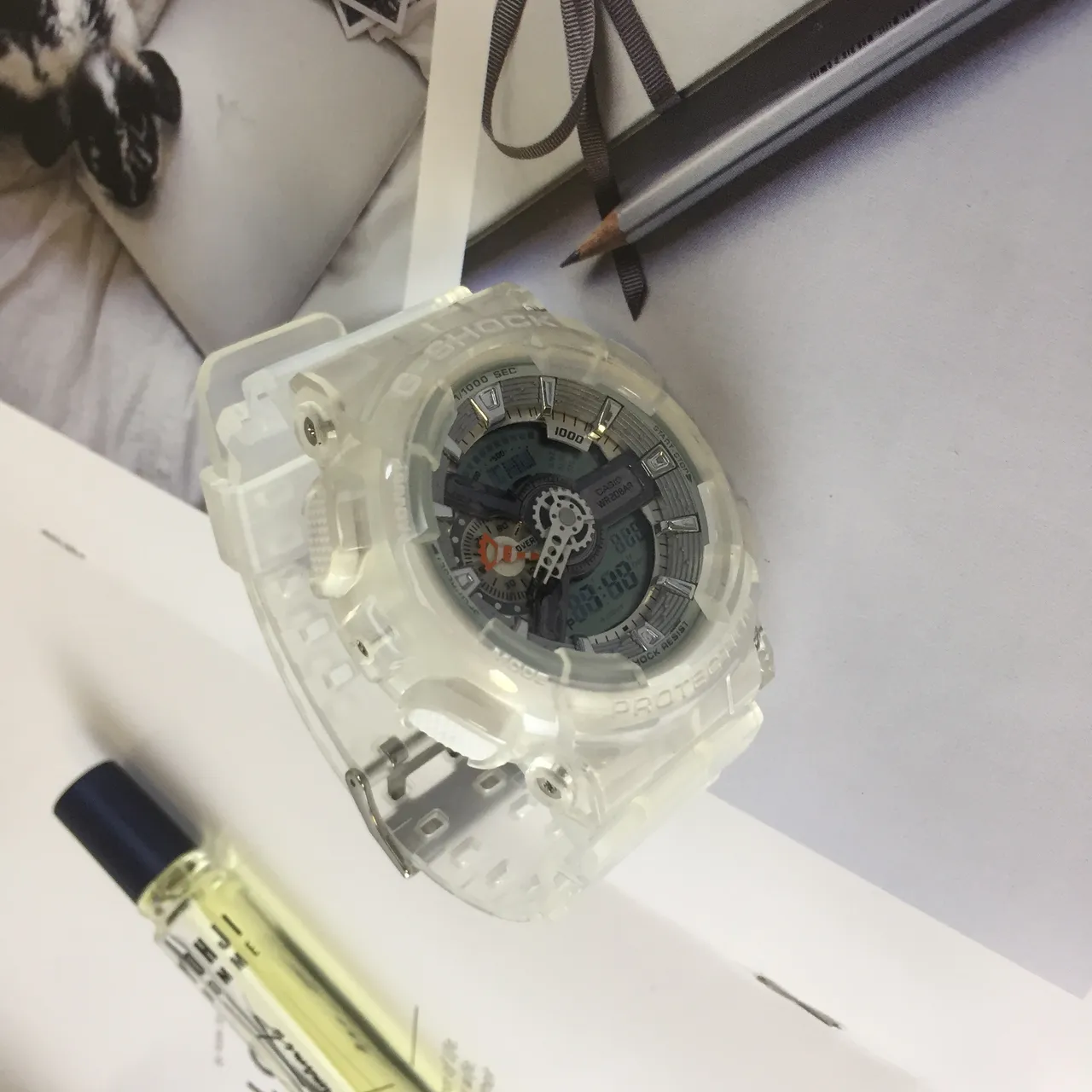 Casio G-Shock GA-110 半透明白色模拟-数字运动手表 5