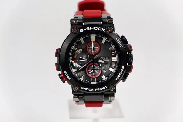Casio G-Shock MR-G Black and Red Chronograph Sports Watch 2