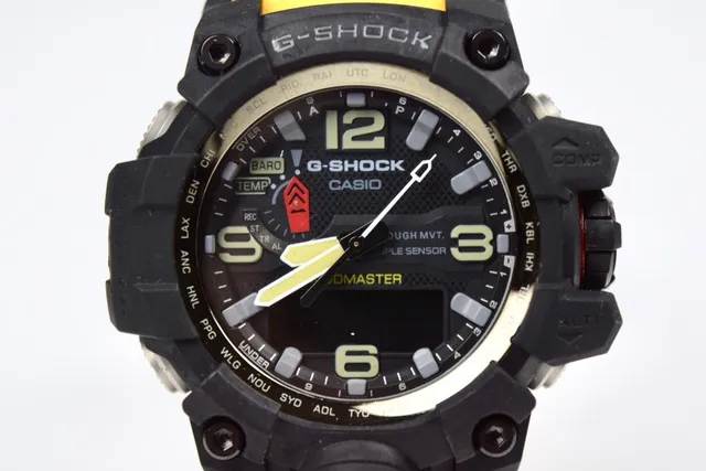 Casio G-Shock Mudmaster Black and Yellow Sports Watch 9