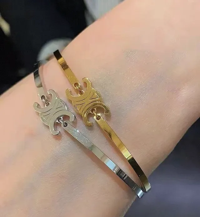 Celine Ava Bangle Ouvert Or Noir 5