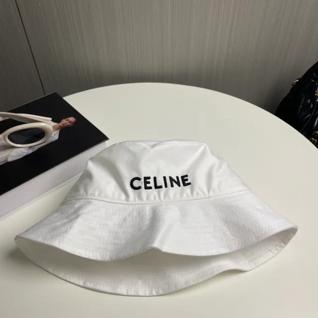 Celine علامة مطرزة قبعة سلة بيضاء 4