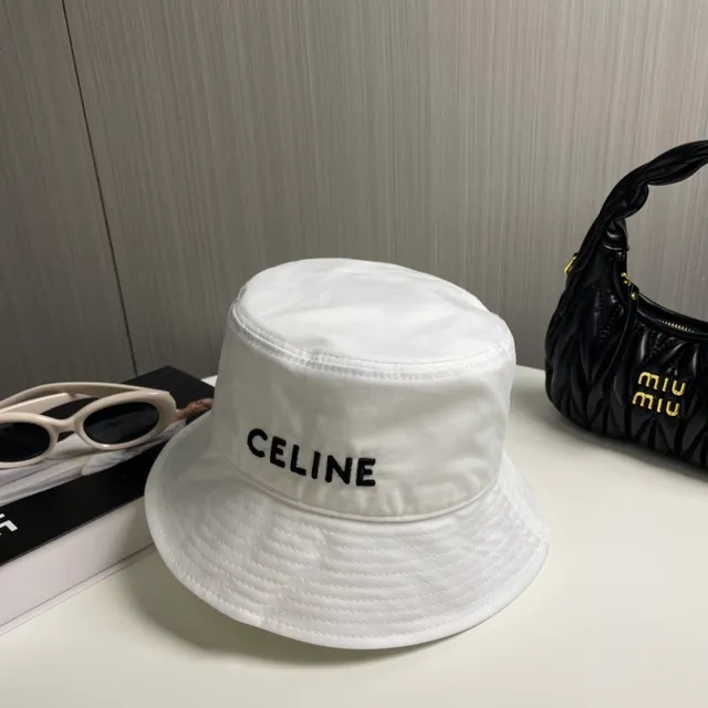 Celine علامة مطرزة قبعة سلة بيضاء 5
