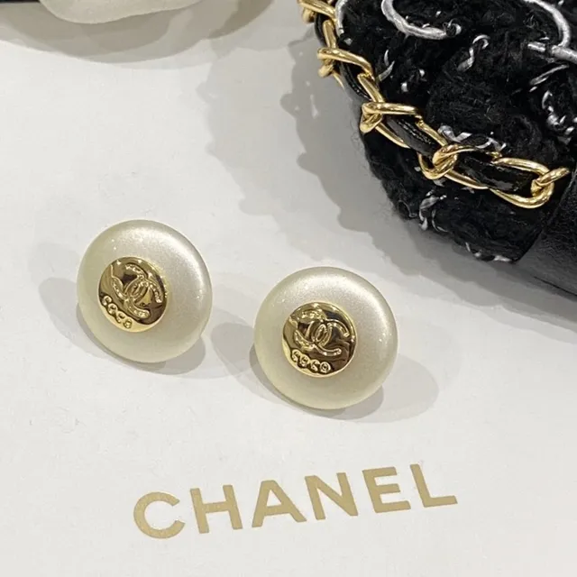 Chanel Bolsa de corrente de tweed preto e dourado 2