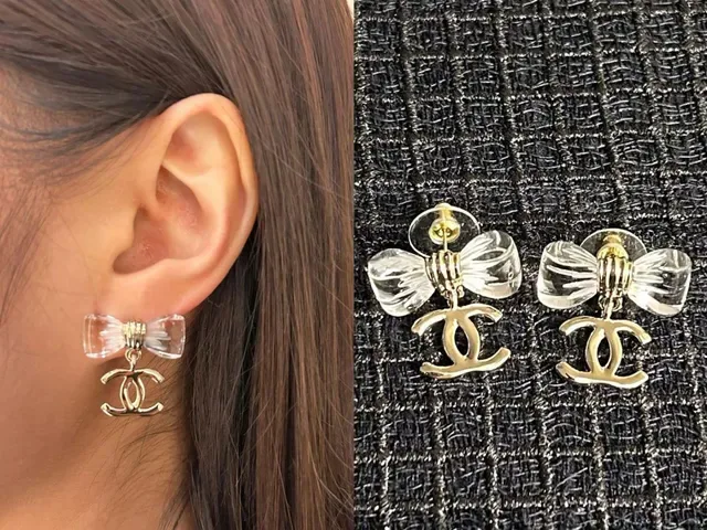 Boucles d'oreilles Chanel nœud et logo CC en cristal 6