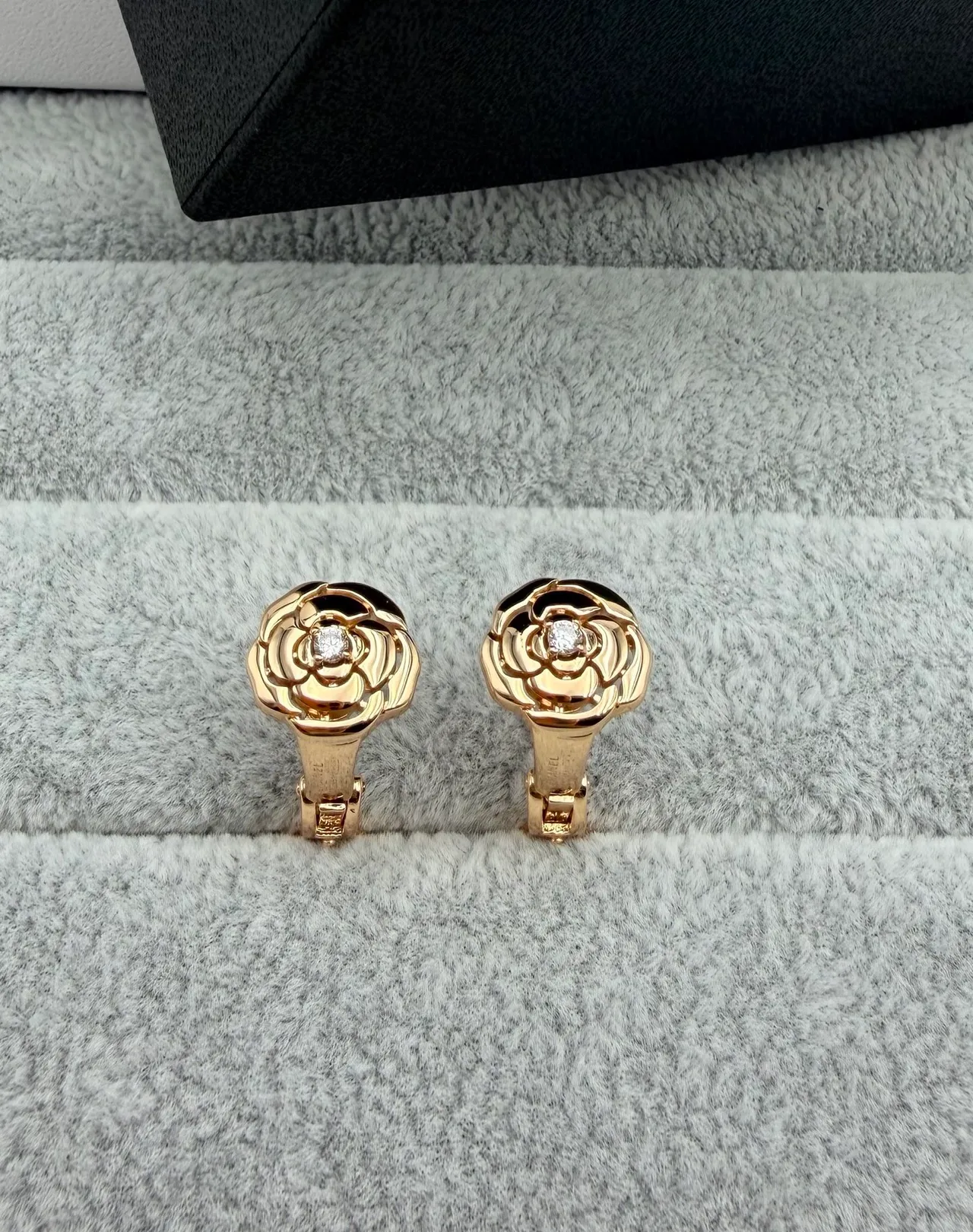 Chanel Camellia Gold Silver Flower Motif Hinged Clip-On Earrings 2