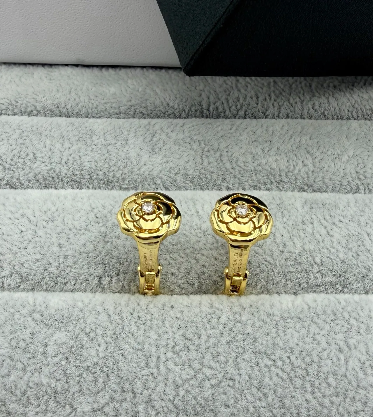 Chanel Camellia Gold Silver Flower Motif Hinged Clip-On Earrings 5