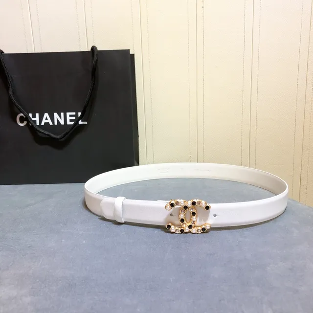 حزام Chanel CC ذهب أبيض مطرز إبزيم متشابك لؤلؤ وتفاصيل الكريستال حزام جلدي 3