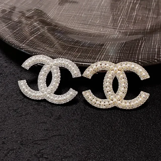 Chanel CC Logo पेव क्रिस्टल ब्रोच 4