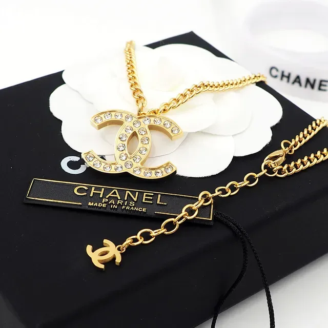 Chanel CC Pendant Gold Transparent Curb Chain Crystal-Pavé Interlocking Necklace 3