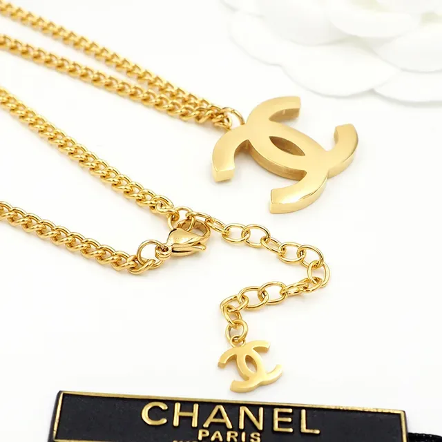 Chanel CC Pendant Gold Transparent Curb Chain Crystal-Pavé Interlocking Necklace 4