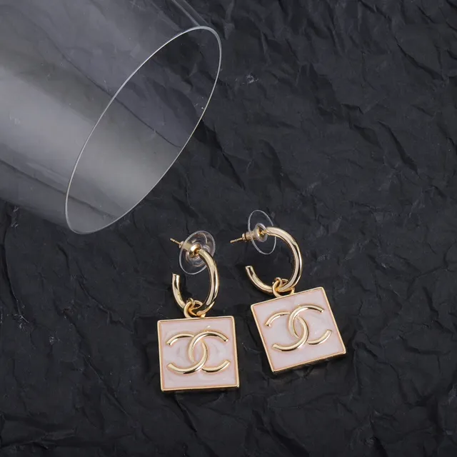 Chanel CC Square rosa esmaltado Gold-Tone pendientes colgantes 2