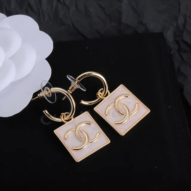 Chanel CC Square rosa esmaltado Gold-Tone pendientes colgantes 4