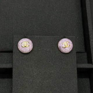 Chanel এনামেল CC Logo বাটন বেগুনি সোনালি বৃত্তাকার মার্বেল ল্যাভেন্ডার কানের দুল