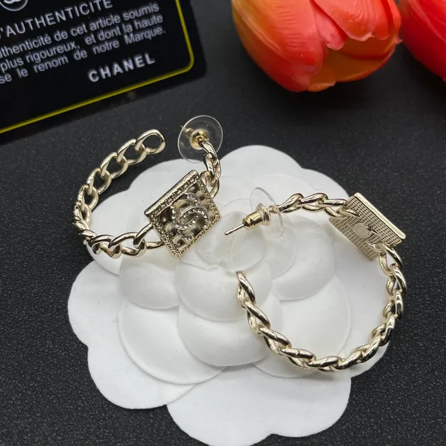 Chanel Gold Silver Twisted Curb Chain Rectangular CC Plaque Earrings 4