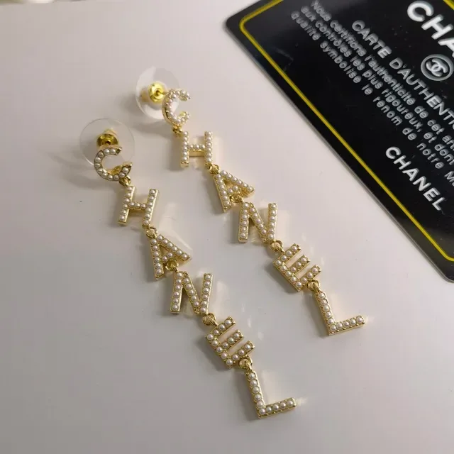 Chanel Logo Lettre Perle Boucles d'oreilles 2