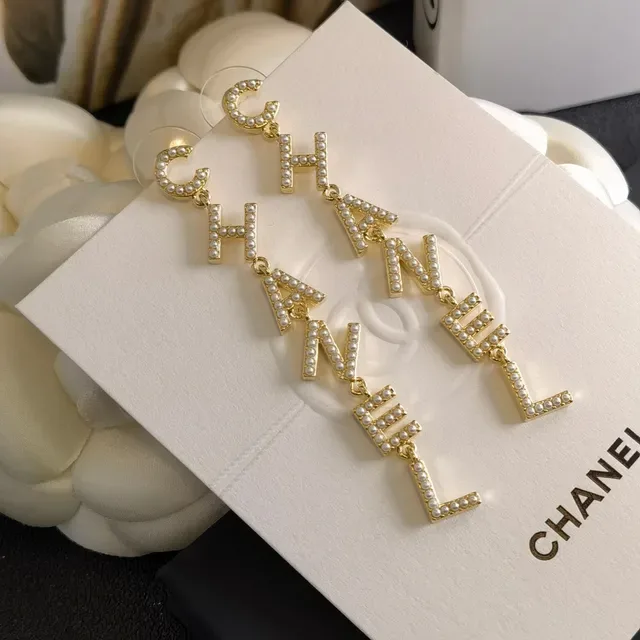 Chanel Logo Lettre Perle Boucles d'oreilles 8