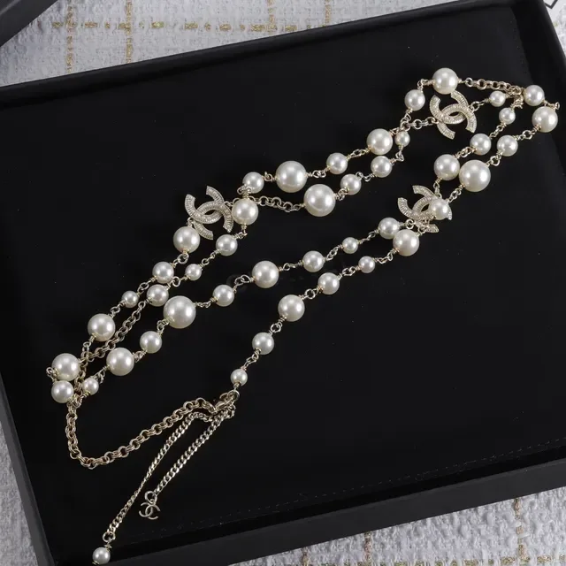 Chanel मोती और चेन इंटरलॉकिंग CC लोगो नेकलेस 6