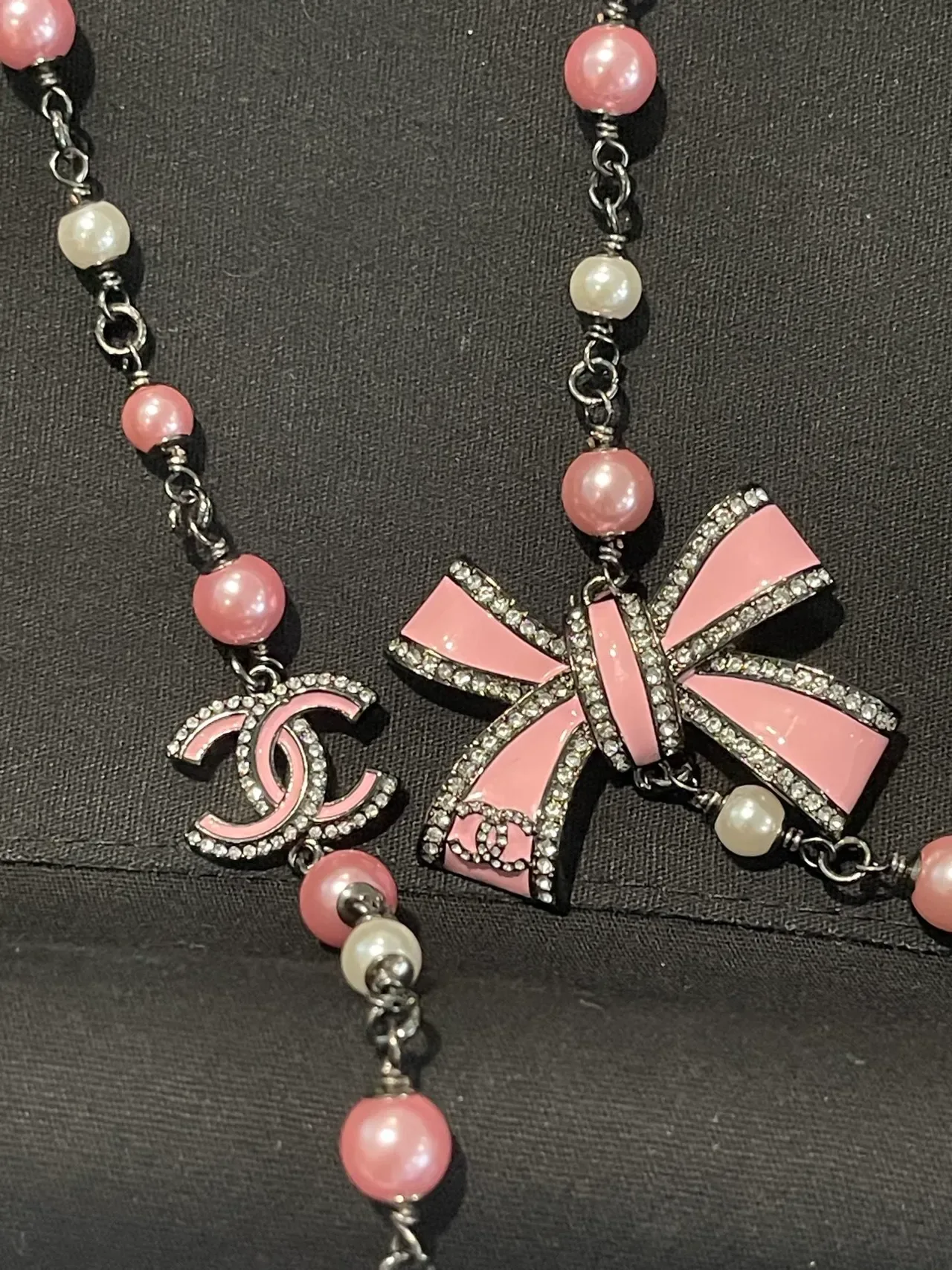 Chanel Pink and White Pearl Bead CC Logo Bow Necklace 6