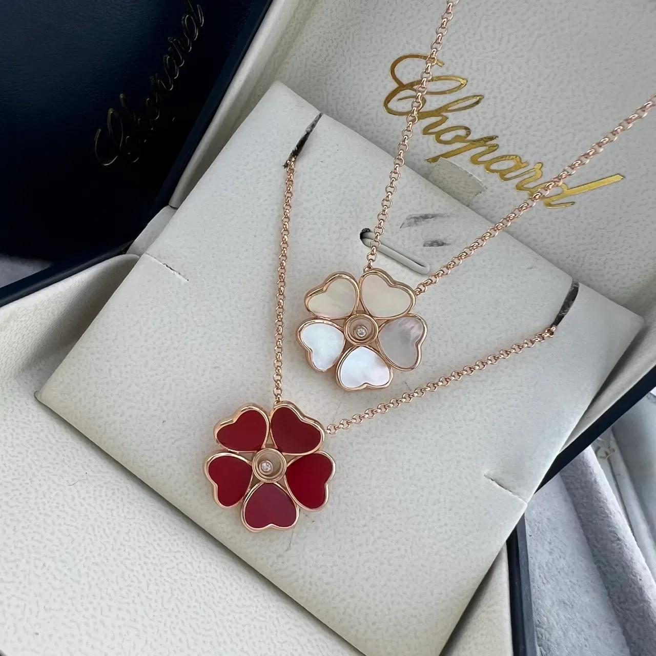 Chopard Happy Hearts 红白五瓣心形花卉玫瑰金吊坠项链 7