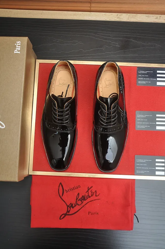 Christian Louboutin Chaussures Oxford Brogue Cap-Toe Noir Brun Cuir Patenté Haut Brillant 5