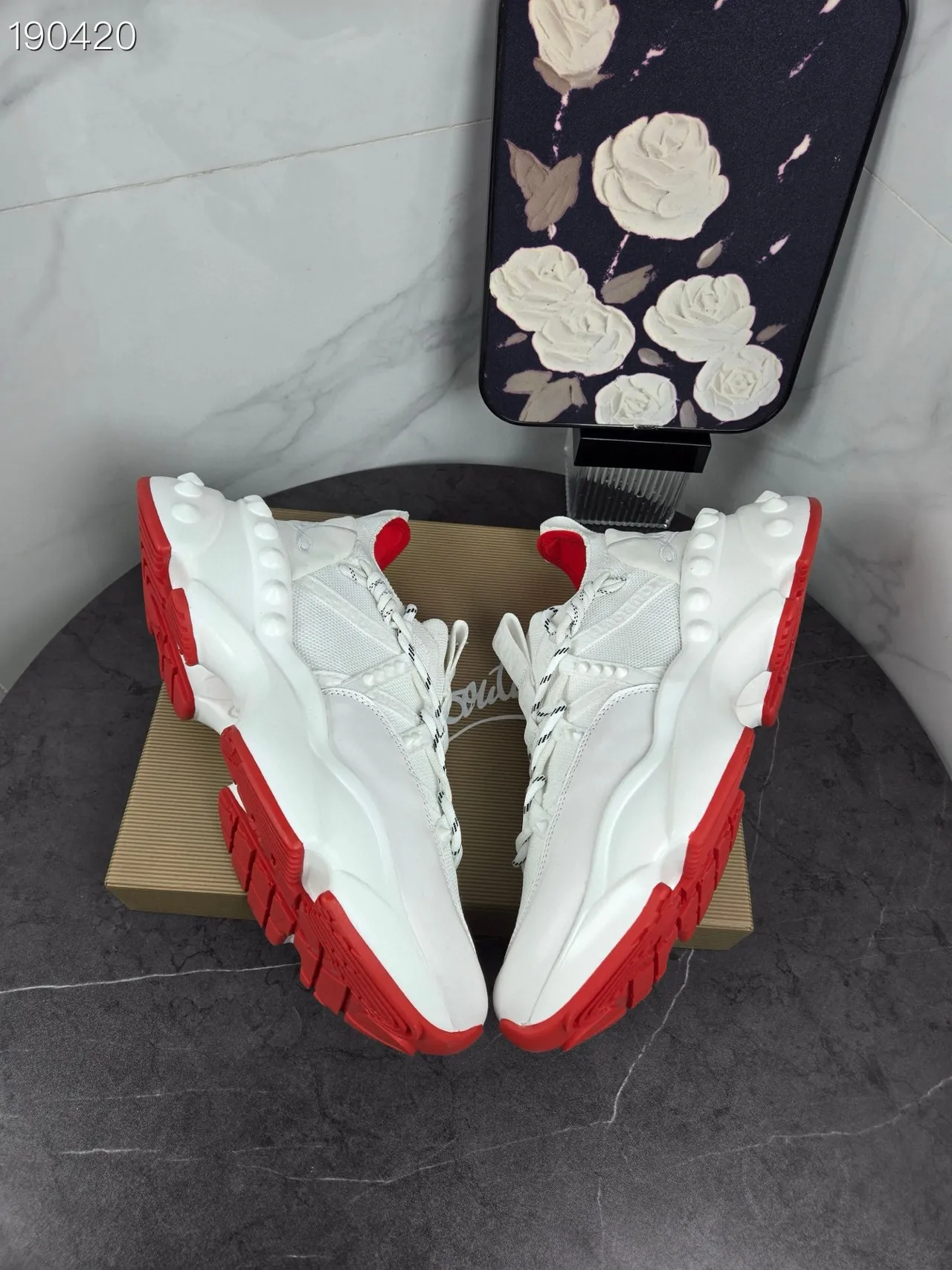 Christian Louboutin أبيض أحمر كعب منحوت علوي شبكة تريكو حذاء رياضي سميك 6