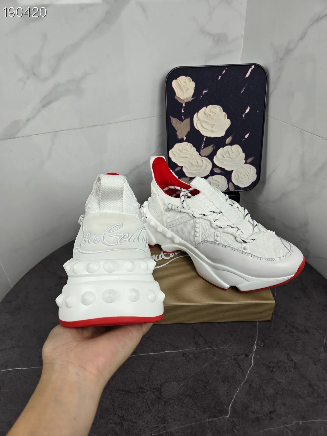 Christian Louboutin أبيض أحمر كعب منحوت علوي شبكة تريكو حذاء رياضي سميك 7