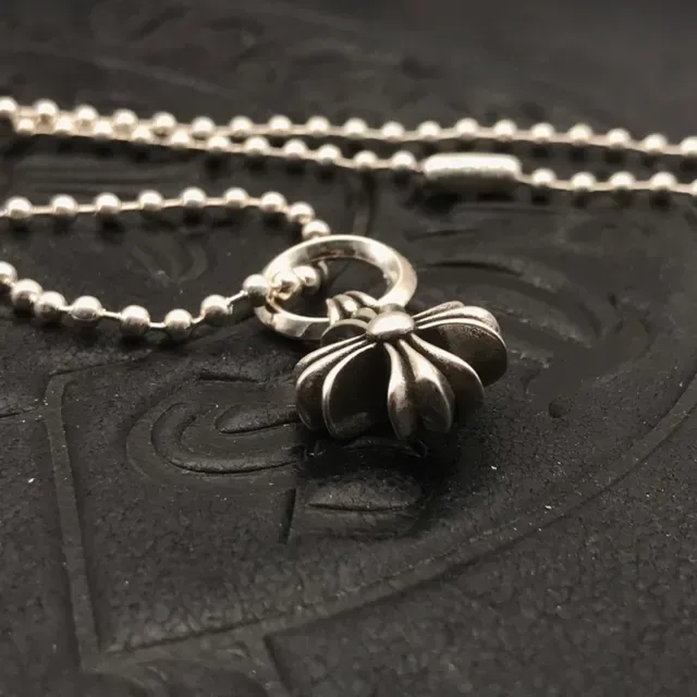 Chrome Hearts Collar Cadena de Bolas Dije de Cruz 3