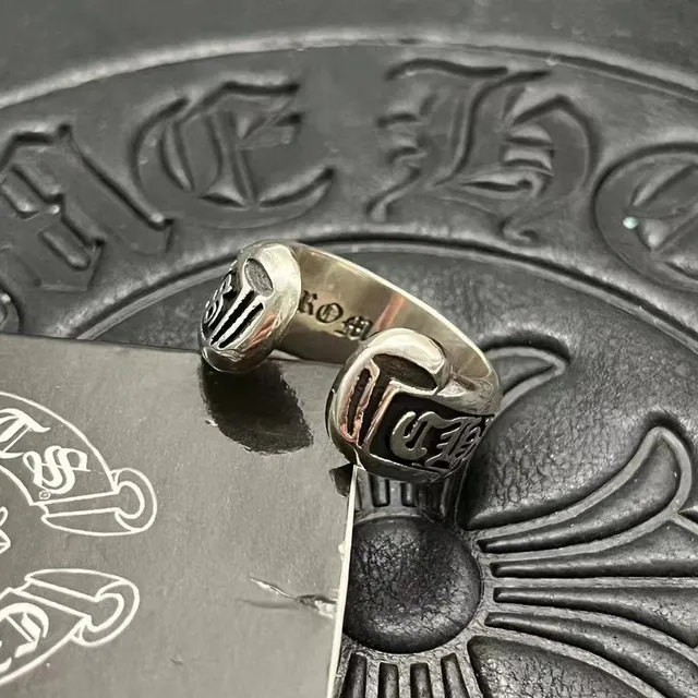 Chrome Hearts 哥特字母宽带戒指 银黑氧化戒指 9