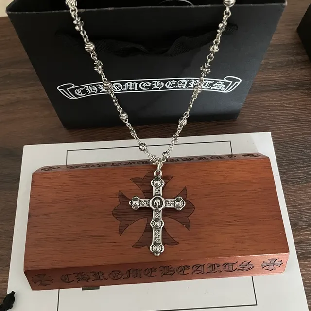 Chrome Hearts 精美十字绿松石吊坠项链 3