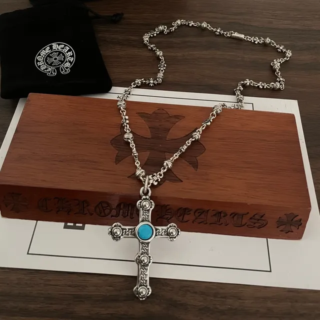 Chrome Hearts 精美十字绿松石吊坠项链 4