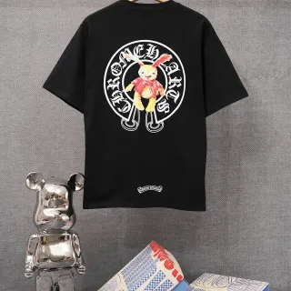 Chrome Hearts रैबिट ग्राफिक प्रिंट ब्लैक टी-शर्ट