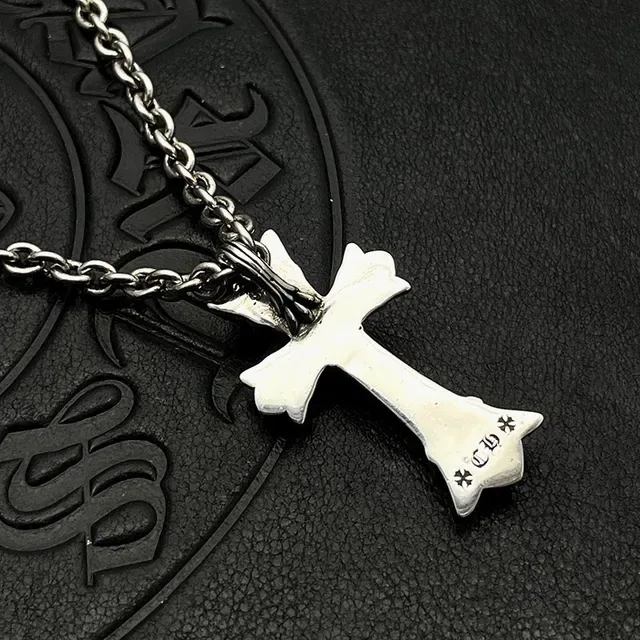 Chrome Hearts सिल्वर ब्लैक ऑर्नेट गोथिक क्रॉस फ्लियर-डे-लिस टर्मिनल्स नेकलेस 9