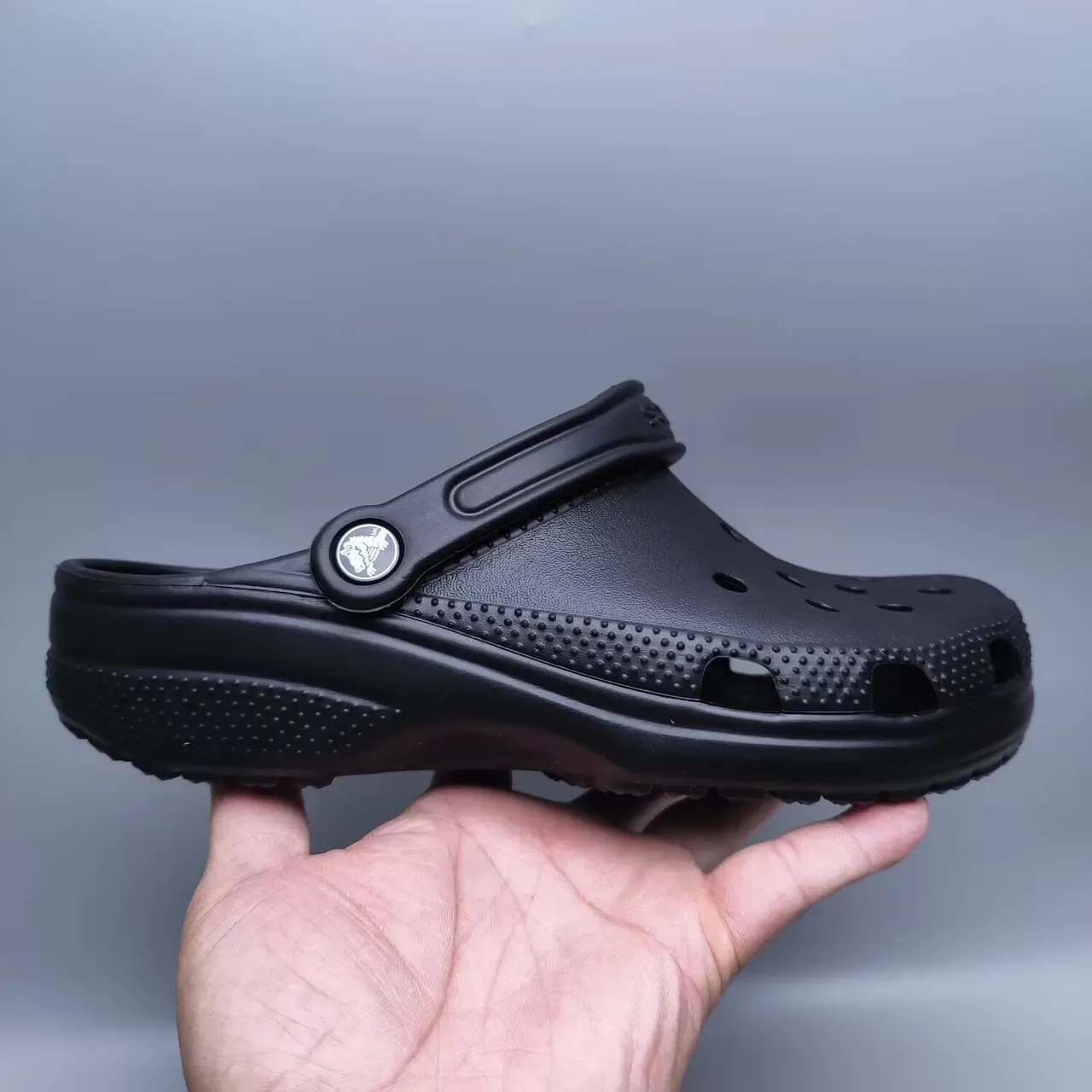 Crocs Classic Clog Noir Synthétique Moulé 3