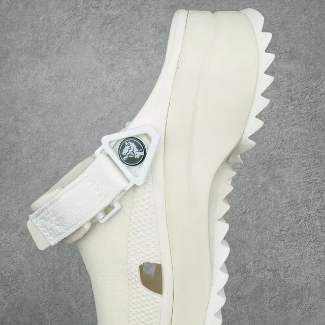 Crocs Echo Clog Off-White Platform Clog 7