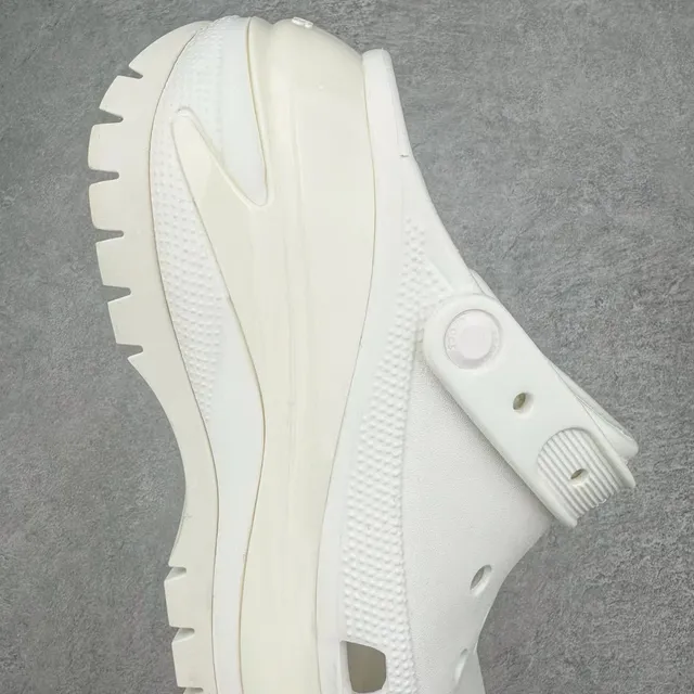 Crocs Echo Clog off-white zueco de plataforma 5